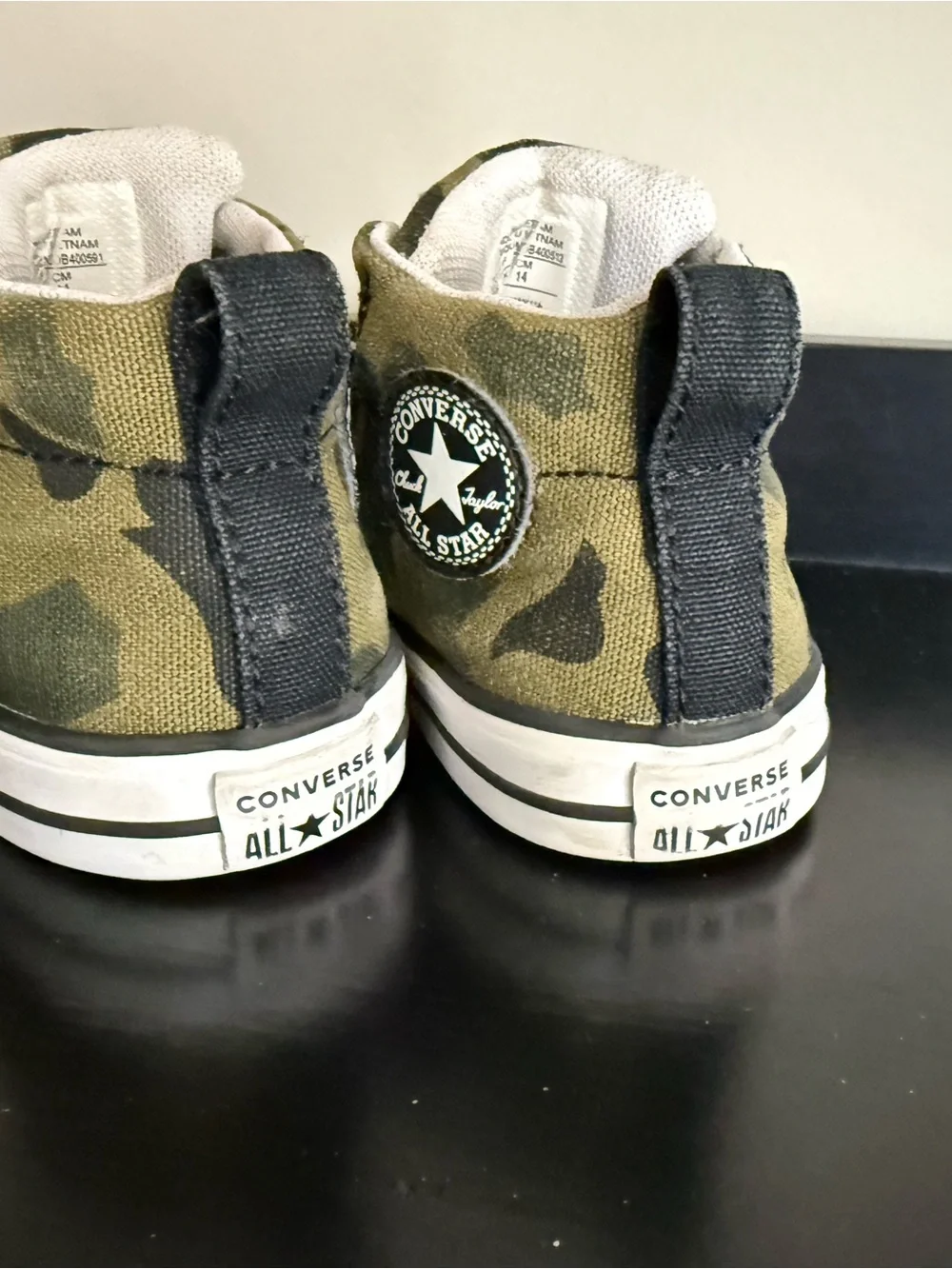 Converse All Star Toddler Camo High Top Sneakers Size 5 Army Green